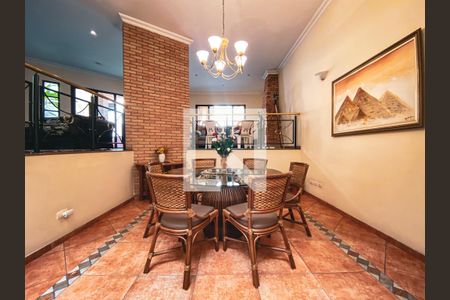 Casa à venda com 380m², 3 quartos e 5 vagasSala