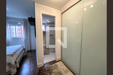 Apartamento à venda com 103m², 3 quartos e 2 vagas Apartamento à venda com 103m², 3 quartos e 2 vagasCloset da suíte