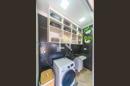 Apartamento à venda com 132m², 2 quartos e 1 vaga Apartamento à venda com 132m², 2 quartos e 1 vagaÁrea de Serviço