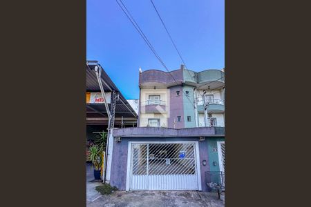 Apartamento à venda com 132m², 2 quartos e 1 vaga Apartamento à venda com 132m², 2 quartos e 1 vagaFachada