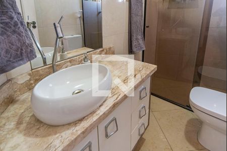 Apartamento à venda com 132m², 2 quartos e 1 vaga Apartamento à venda com 132m², 2 quartos e 1 vagaBanheiro do Quarto 2