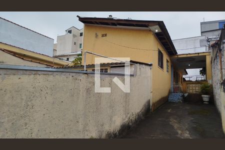 Casa à venda com 245m², 3 quartos e 7 vagas Casa à venda com 245m², 3 quartos e 7 vagasCasa 2