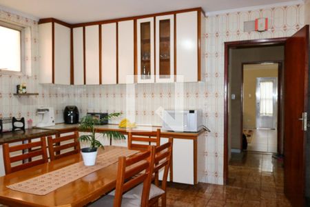 Casa à venda com 245m², 3 quartos e 7 vagas Casa à venda com 245m², 3 quartos e 7 vagasCozinha