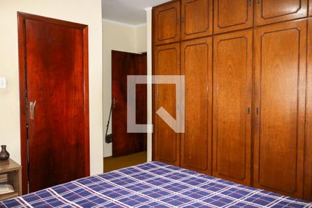 Casa à venda com 245m², 3 quartos e 7 vagas Casa à venda com 245m², 3 quartos e 7 vagasSuíte