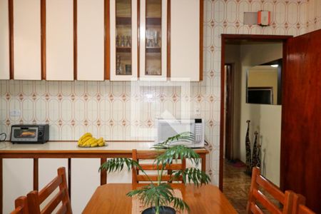 Casa à venda com 245m², 3 quartos e 7 vagas Casa à venda com 245m², 3 quartos e 7 vagasCozinha