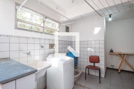 Casa à venda com 332m², 6 quartos e 2 vagas