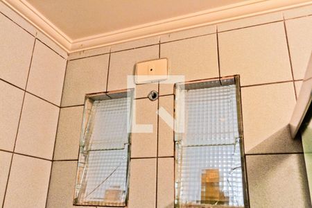 Casa à venda com 212m², 4 quartos e 4 vagasBanheiro de serviço