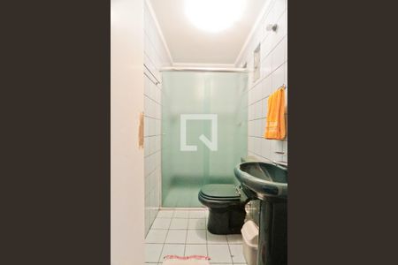 Casa à venda com 212m², 4 quartos e 4 vagasBanheiro de serviço