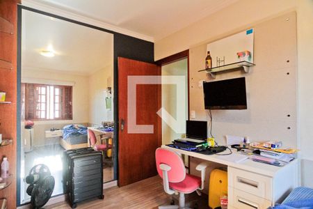 Casa à venda com 212m², 4 quartos e 4 vagasQuarto 2