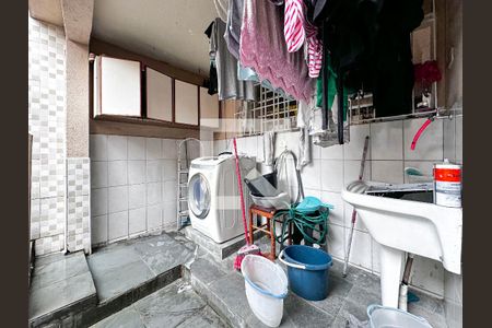 Casa à venda com 120m², 3 quartos e 2 vagasÁrea de Serviço