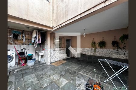 Casa à venda com 120m², 3 quartos e 2 vagasQuintal