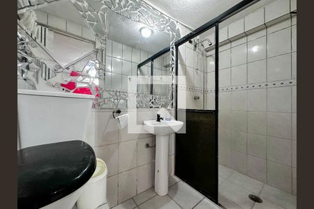 Casa à venda com 120m², 3 quartos e 2 vagasBanheiro de Serviço