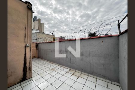 Casa à venda com 120m², 3 quartos e 2 vagasTerraço