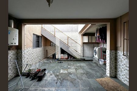 Casa à venda com 120m², 3 quartos e 2 vagasQuintal