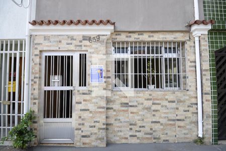 Casa à venda com 80m², 2 quartos e sem vagaFachada