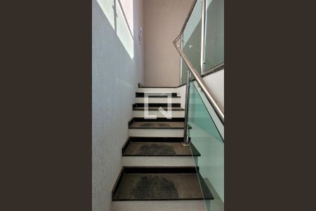 Apartamento à venda com 114m², 2 quartos e 1 vagaEscada