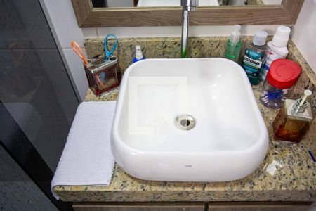 Casa à venda com 100m², 3 quartos e 2 vagasBanheiro da Suíte