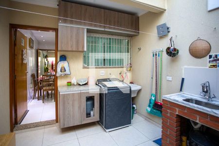 Casa à venda com 100m², 3 quartos e 2 vagasÁrea de Serviço