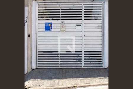 Casa à venda com 100m², 3 quartos e 2 vagasFachada