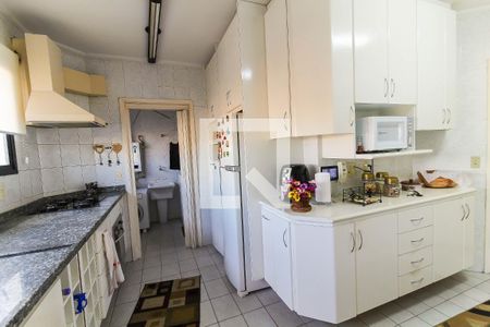 Apartamento à venda com 110m², 2 quartos e 2 vagas Apartamento à venda com 110m², 2 quartos e 2 vagasCozinha
