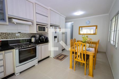 Casa à venda com 200m², 3 quartos e 2 vagas Casa à venda com 200m², 3 quartos e 2 vagasCozinha