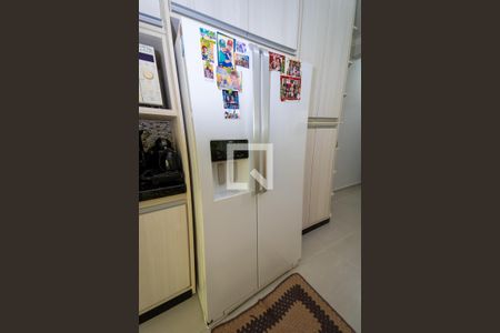 Casa à venda com 200m², 3 quartos e 2 vagas Casa à venda com 200m², 3 quartos e 2 vagasCozinha