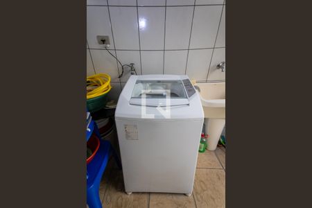 Casa à venda com 200m², 3 quartos e 2 vagas Casa à venda com 200m², 3 quartos e 2 vagasÁrea de serviço