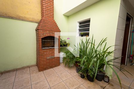 Casa à venda com 200m², 3 quartos e 2 vagas Casa à venda com 200m², 3 quartos e 2 vagasÁrea externa