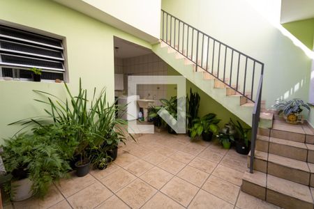Casa à venda com 200m², 3 quartos e 2 vagas Casa à venda com 200m², 3 quartos e 2 vagasÁrea externa