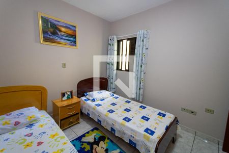 Casa à venda com 200m², 3 quartos e 2 vagas Casa à venda com 200m², 3 quartos e 2 vagasQuarto 2