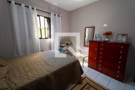 Casa à venda com 200m², 3 quartos e 2 vagas Casa à venda com 200m², 3 quartos e 2 vagasQuarto 3