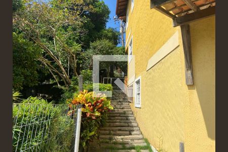Casa à venda com 274m², 3 quartos e 2 vagas