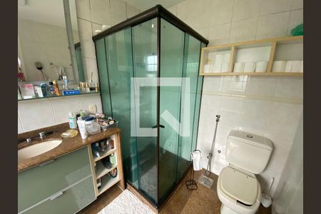 Casa à venda com 274m², 3 quartos e 2 vagas