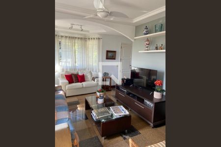 Casa à venda com 274m², 3 quartos e 2 vagas