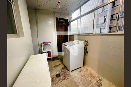Apartamento à venda com 3 quartos, 95m² em Funcionários, Belo Horizonte