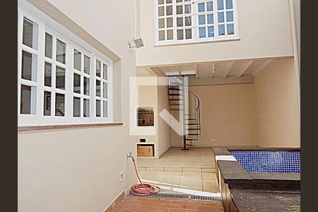 Casa à venda com 227m², 3 quartos e 2 vagas