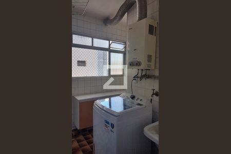 Apartamento à venda com 120m², 4 quartos e 2 vagas Apartamento à venda com 120m², 4 quartos e 2 vagasÁrea de Serviço