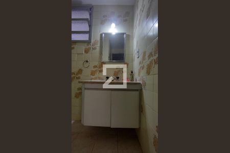 Apartamento à venda com 120m², 4 quartos e 2 vagas Apartamento à venda com 120m², 4 quartos e 2 vagasBanheiro 2