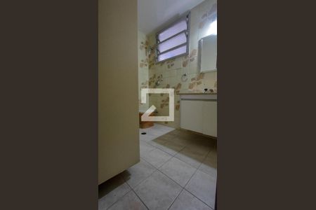 Apartamento à venda com 120m², 4 quartos e 2 vagas Apartamento à venda com 120m², 4 quartos e 2 vagasBanheiro 2