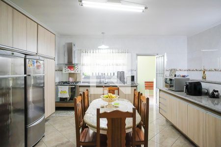 Casa à venda com 257m², 4 quartos e 3 vagasCozinha casa 1