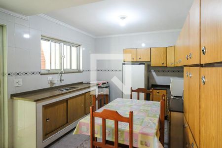 Casa à venda com 257m², 4 quartos e 3 vagasCozinha casa 2