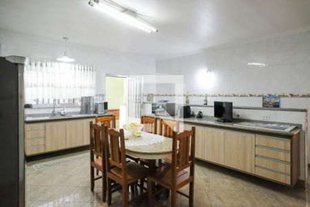 Casa à venda com 257m², 4 quartos e 3 vagasCozinha casa 1