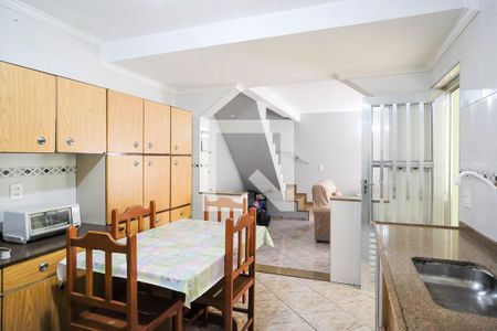 Casa à venda com 257m², 4 quartos e 3 vagasCozinha casa 2