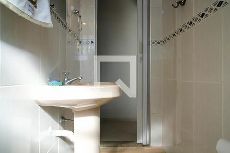 Casa à venda com 257m², 4 quartos e 3 vagasBanheiro casa 2