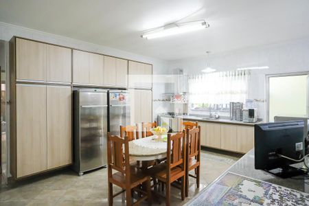 Casa à venda com 257m², 4 quartos e 3 vagasCozinha casa 1