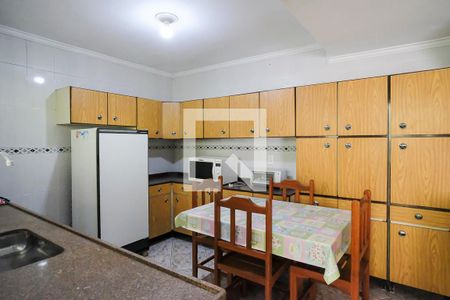 Casa à venda com 257m², 4 quartos e 3 vagasCozinha casa 2