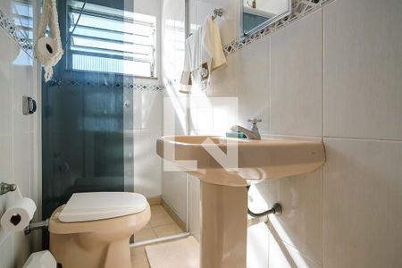 Casa à venda com 257m², 4 quartos e 3 vagasBanheiro casa 2