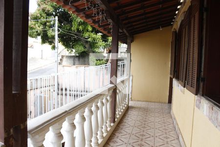Casa à venda com 244m², 4 quartos e 10 vagasÁrea externa