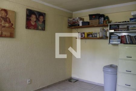 Casa à venda com 244m², 4 quartos e 10 vagasQuarto/Escritório