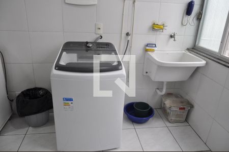 Apartamento à venda com 74m², 2 quartos e sem vagaÁrea de Serviço